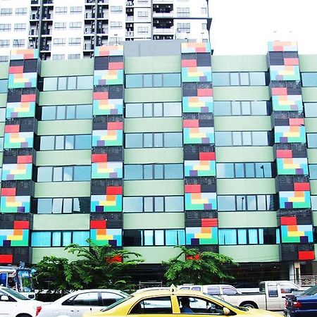 Grand Tower Inn Sathorn Hotel Bangkok Zewnętrze zdjęcie