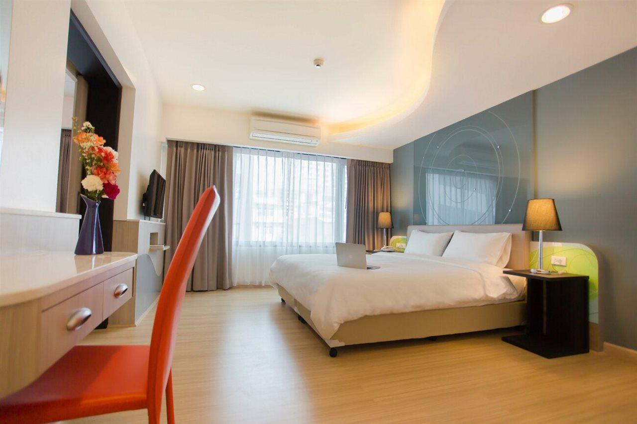 Grand Tower Inn Sathorn Hotel Bangkok Zewnętrze zdjęcie