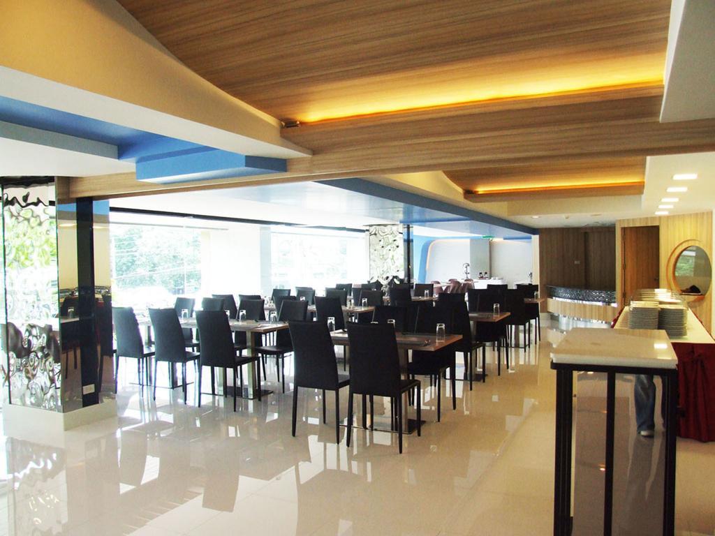 Grand Tower Inn Sathorn Hotel Bangkok Zewnętrze zdjęcie