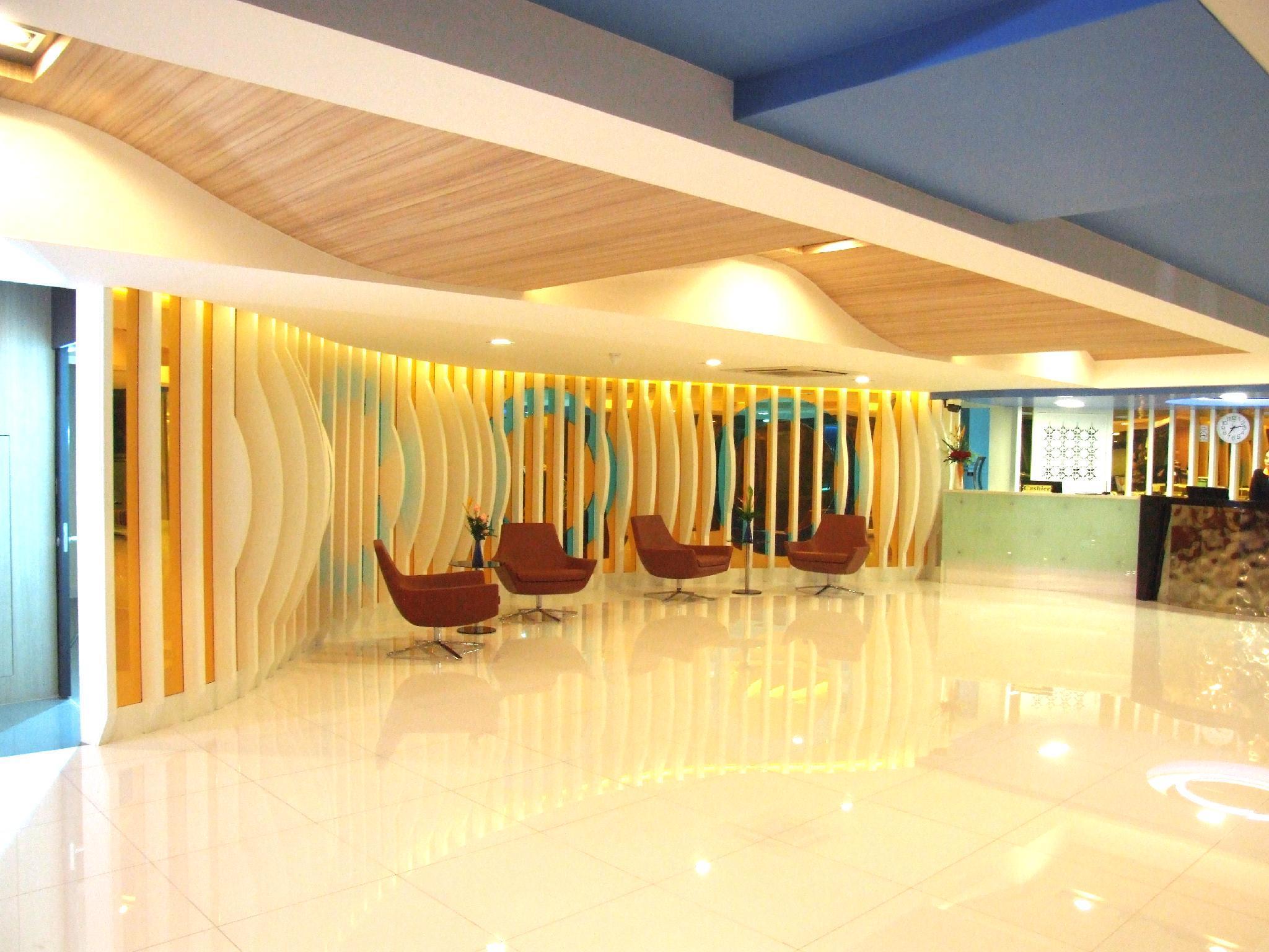 Grand Tower Inn Sathorn Hotel Bangkok Zewnętrze zdjęcie