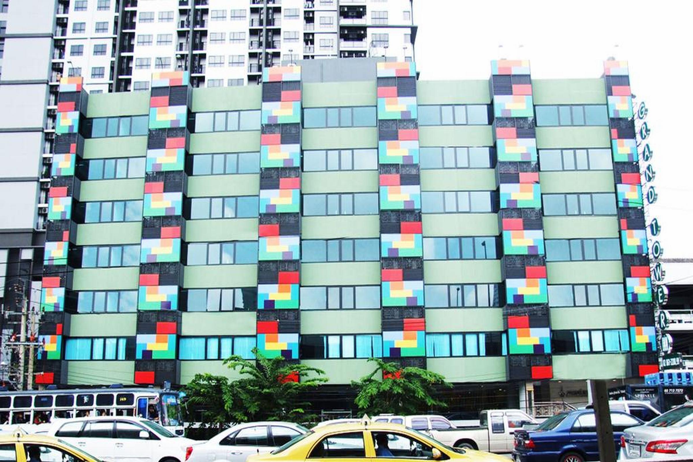Grand Tower Inn Sathorn Hotel Bangkok Zewnętrze zdjęcie