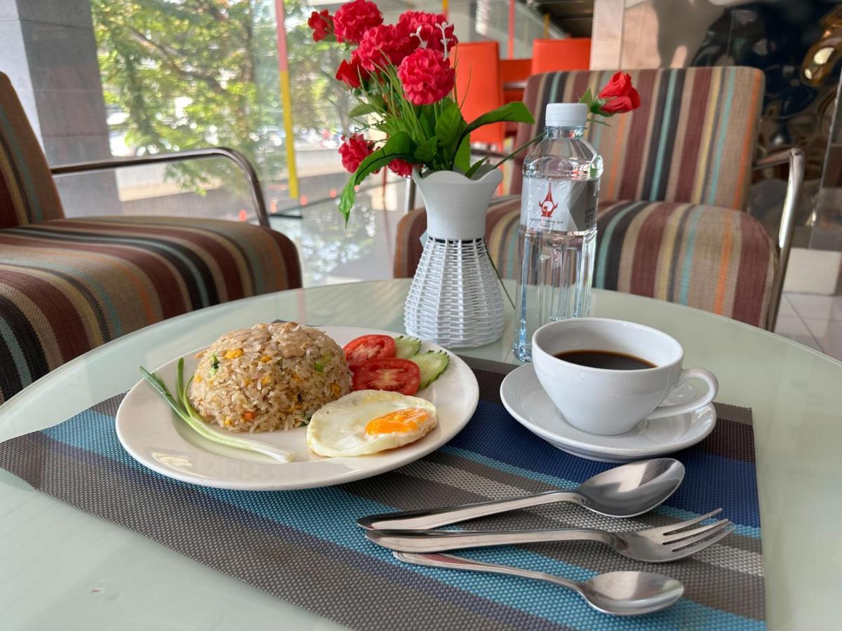 Grand Tower Inn Sathorn Hotel Bangkok Zewnętrze zdjęcie