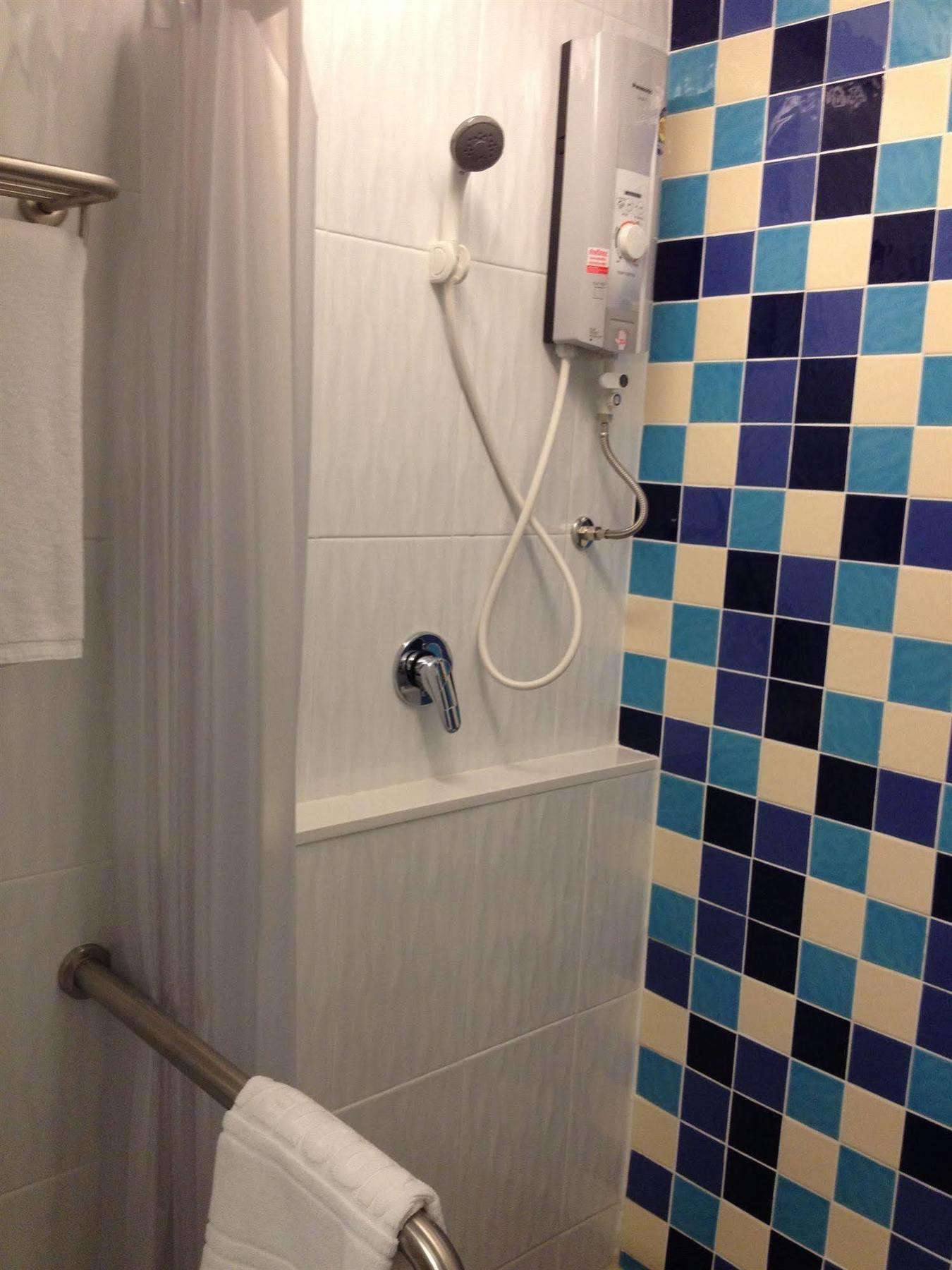 Grand Tower Inn Sathorn Hotel Bangkok Zewnętrze zdjęcie