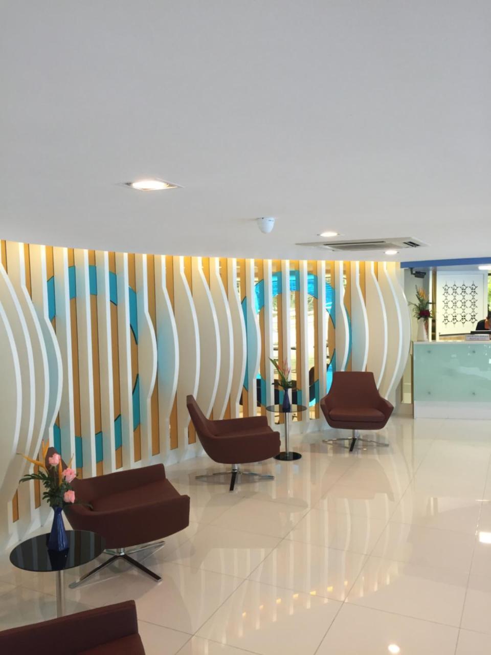 Grand Tower Inn Sathorn Hotel Bangkok Zewnętrze zdjęcie
